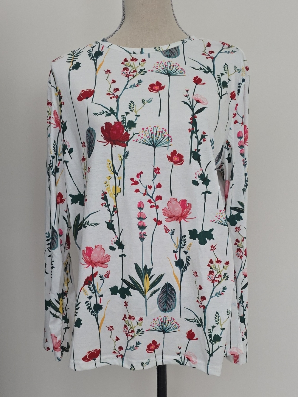 NWT Women's White Floral Jersey Long-Sleeve Top Size L